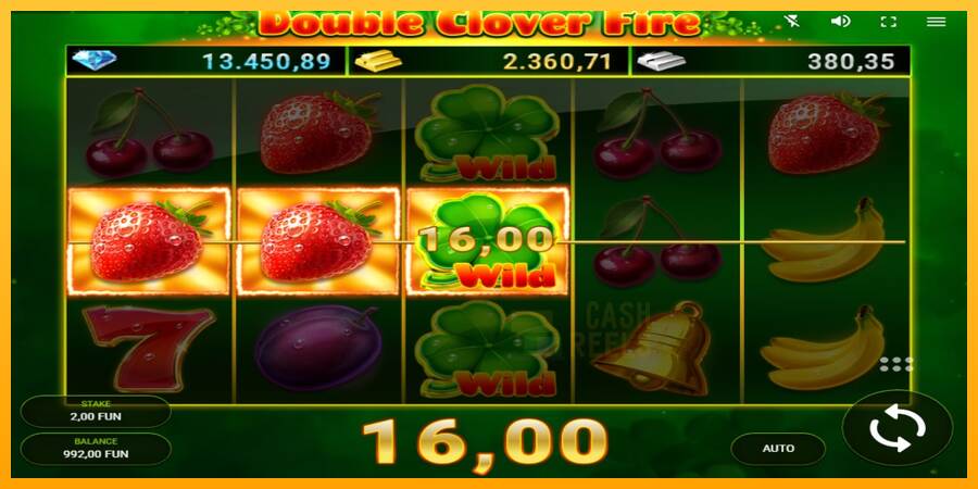 Double Clover Fire macchina da gioco per soldi, immagine 3